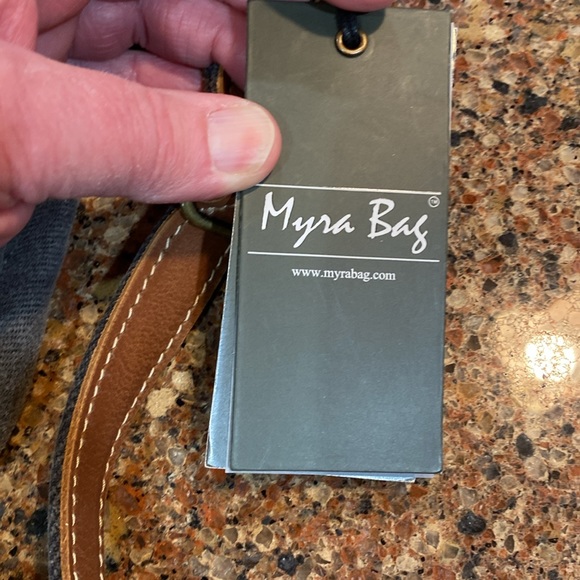 ****PRICE DROP****  NWT MYRA MESSENGER BAG - Picture 9 of 10